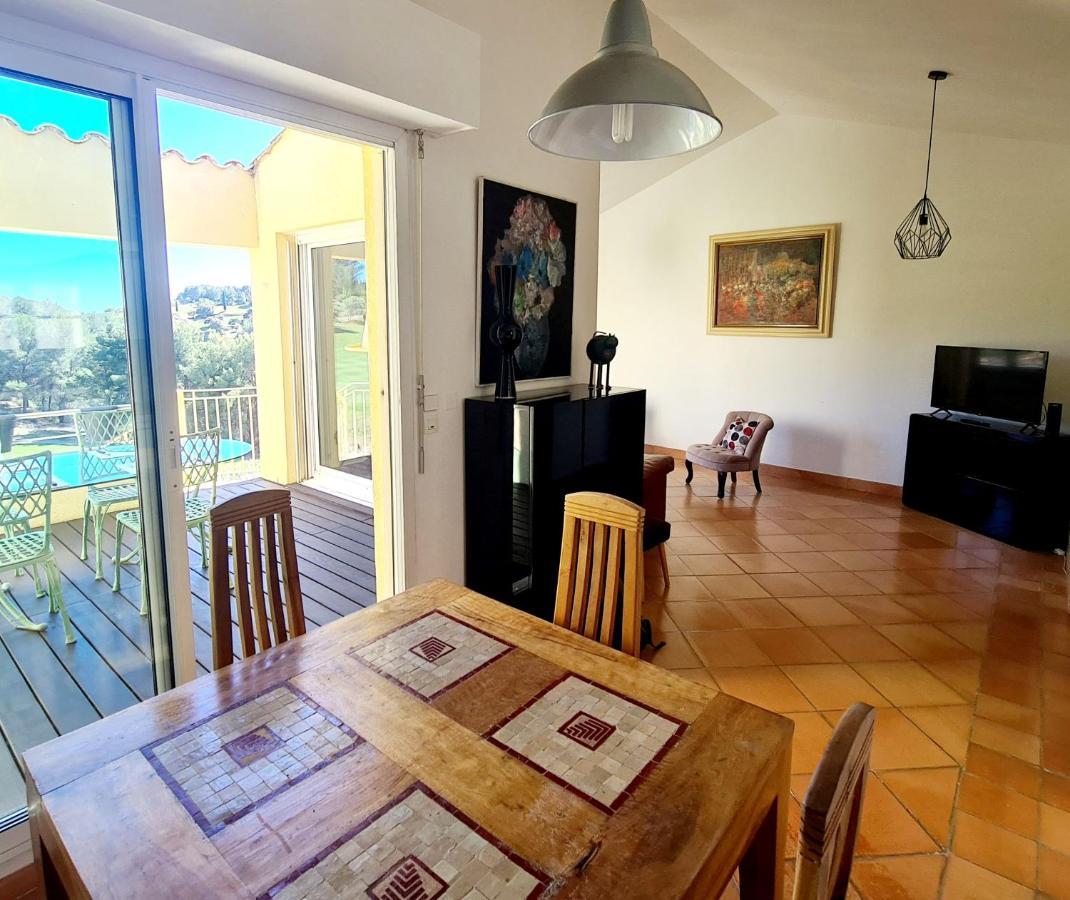 Villa Dans Cadre D'Exception - Golf, Piscine Et Tennis Prive Saint-Cyr-sur-Mer Ngoại thất bức ảnh