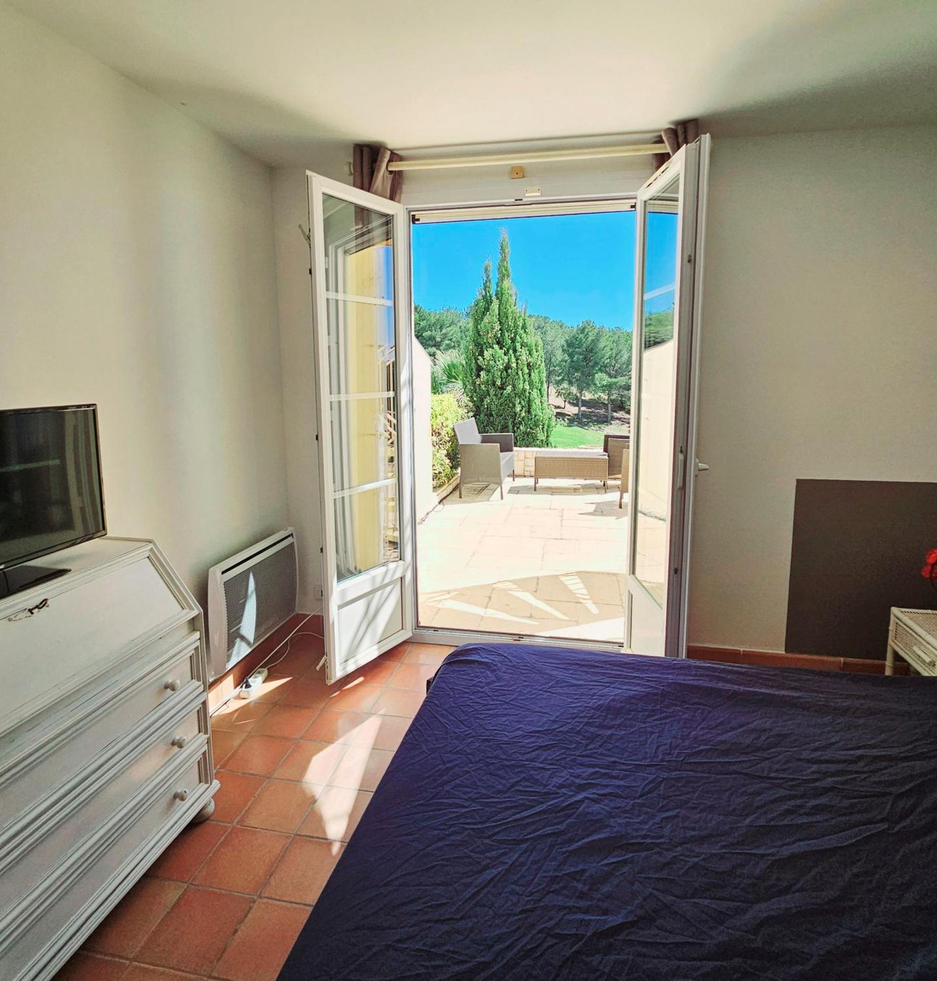 Villa Dans Cadre D'Exception - Golf, Piscine Et Tennis Prive Saint-Cyr-sur-Mer Ngoại thất bức ảnh